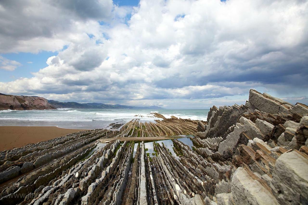 Urain Suites - Apartments At Flysch-Coast Zumaia Dış mekan fotoğraf